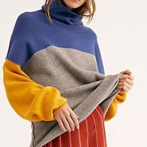 Free People Softly Structured Colorblock‎ Oversized Turtleneck Sweater, Size M